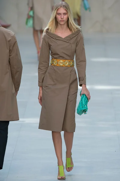 Look 34